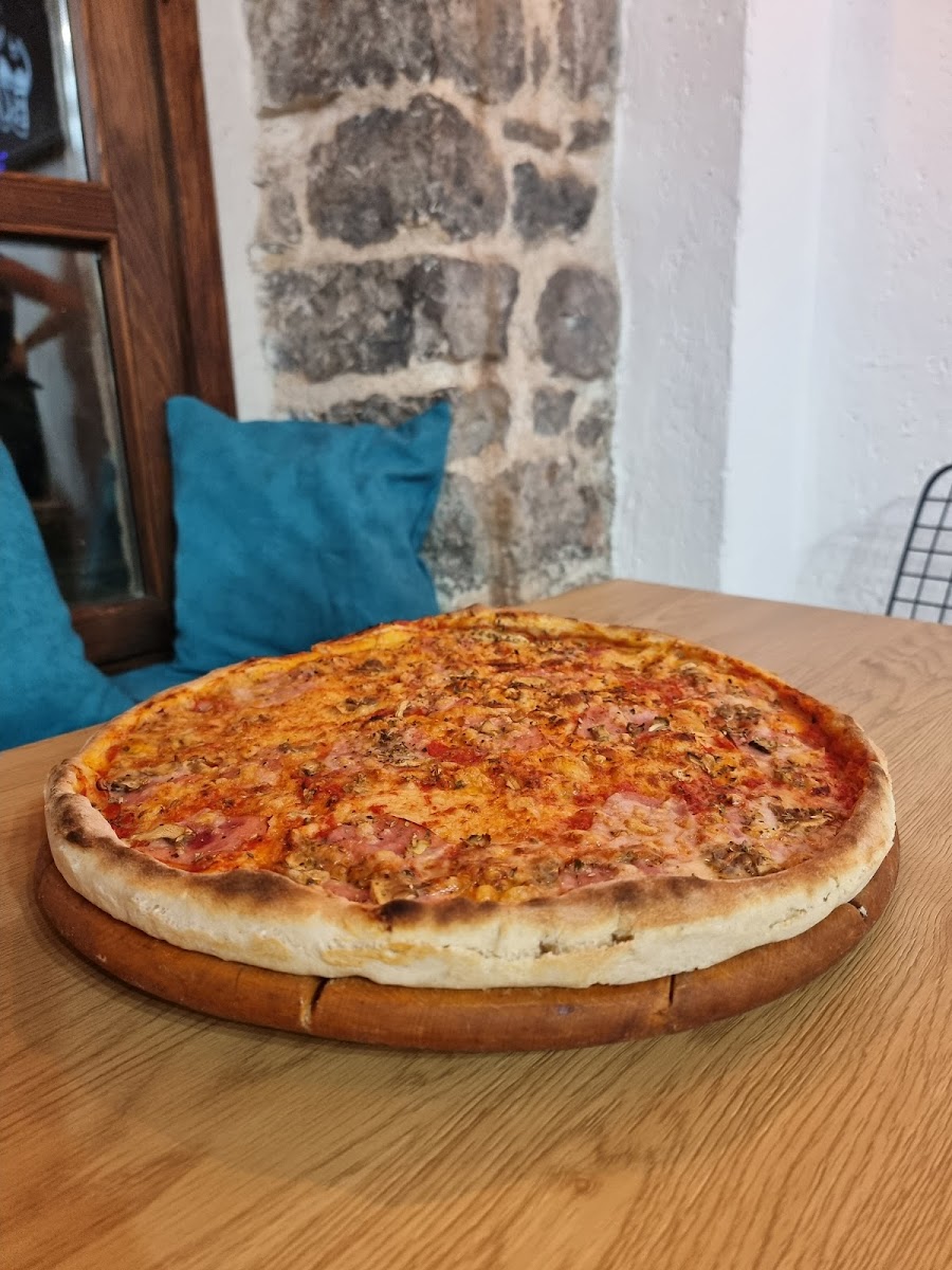 Bucko Pizza Photos 2